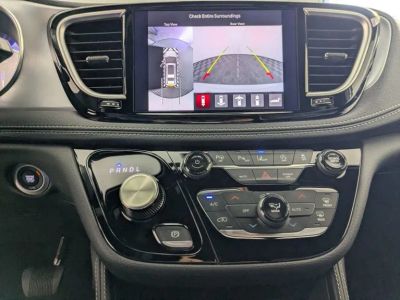 2026 Chrysler Pacifica — photo 24 view