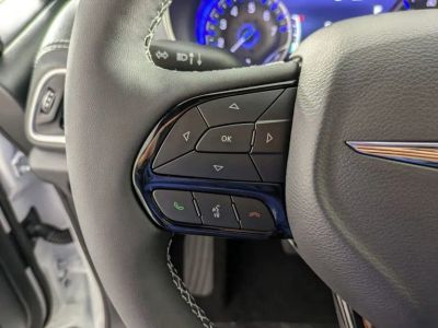 2026 Chrysler Pacifica — photo 19 view