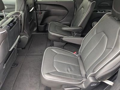 2026 Chrysler Pacifica — photo 15 view