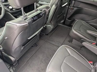 2026 Chrysler Pacifica — photo 16 view
