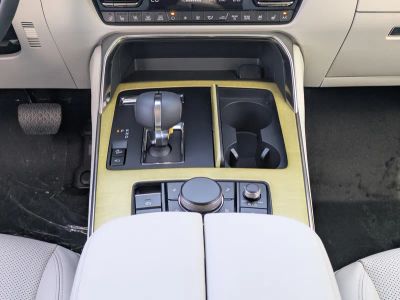 2026 Mazda CX-90 — photo 19 view