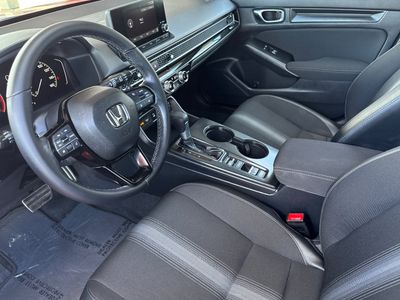 2025 Honda Civic Hatchback - Photo 11