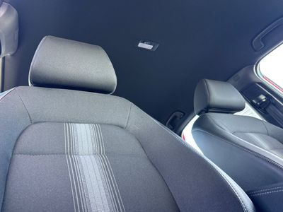 2025 Honda Civic Hatchback - Photo 16