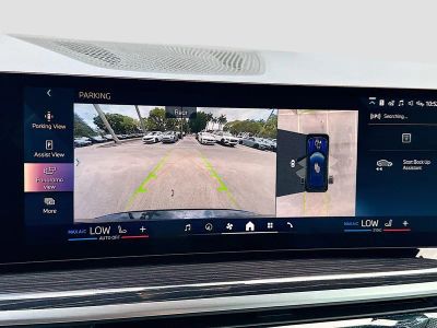 2026 BMW X5 — photo 12 view