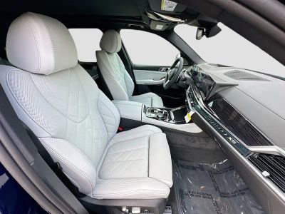 2026 BMW X5 — photo 24 view
