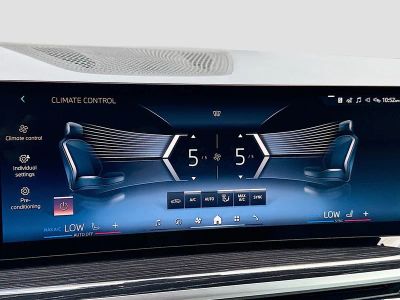 2026 BMW X5 — photo 13 view