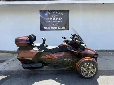 2026 Can-Am Spyder RT Sea-to-Sky — front three-quarter view