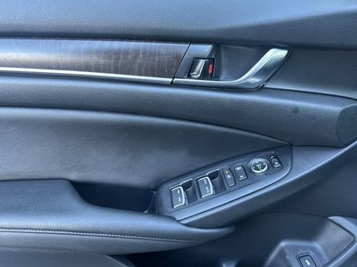 2019 Honda Accord - Photo 12