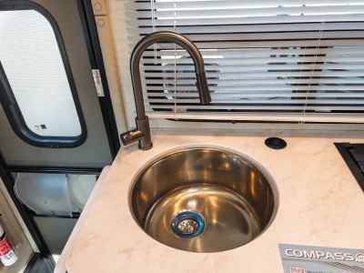 2027 Thor Motor Coach COMPASS AWD — photo 10 view