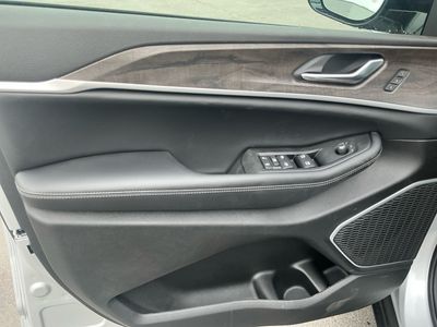 2026 Jeep Grand Cherokee — photo 16 view