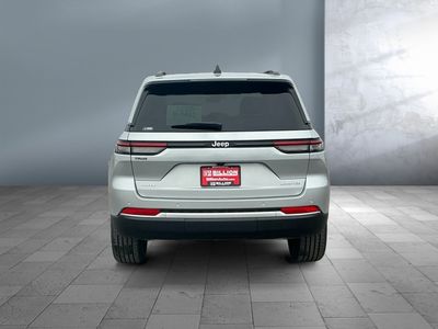 2026 Jeep Grand Cherokee — detail view