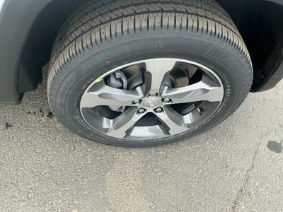 2026 Jeep Grand Cherokee — photo 22 view