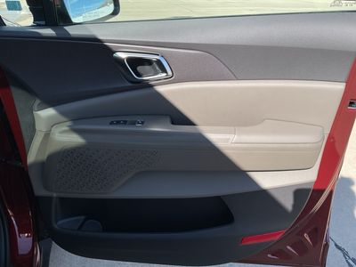 2026 Kia Carnival Hybrid — photo 21 view