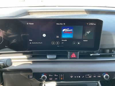 2026 Kia Carnival Hybrid — photo 11 view
