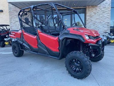 2025 Honda Pioneer 1000-6 Crew Deluxe - Photo 1