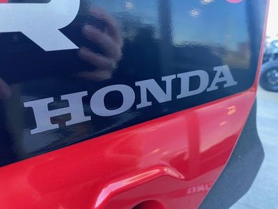 2025 Honda Pioneer 1000-6 Crew Deluxe - Photo 14
