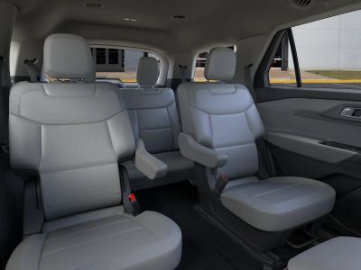 2026 Ford Explorer — photo 11 view