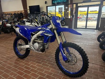 2026 Yamaha YZ250F Team Yamaha Blue in BLU — front three-quarter view
