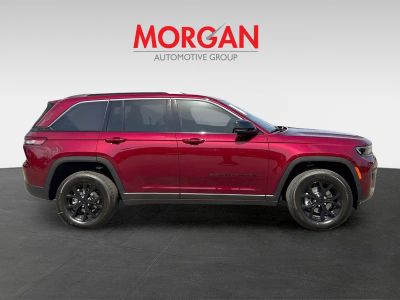 2026 Jeep Grand Cherokee — side profile view