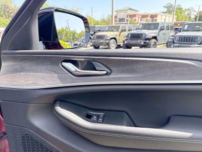 2026 Jeep Grand Cherokee — photo 27 view