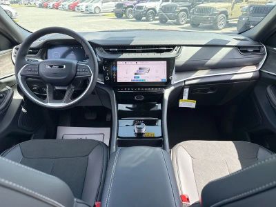 2026 Jeep Grand Cherokee — photo 25 view
