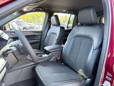 2026 Jeep Grand Cherokee — photo 11 view