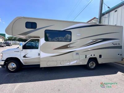 2025 Winnebago Spirit — interior view