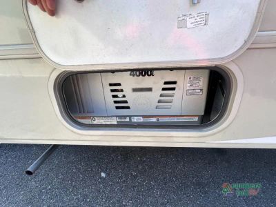 2025 Winnebago Spirit — photo 13 view