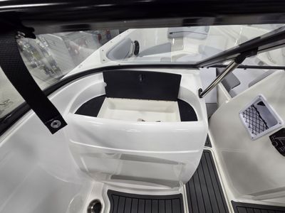 2026 Bayliner VR4 OB - Photo 16