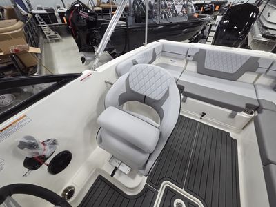 2026 Bayliner VR4 OB - Photo 22