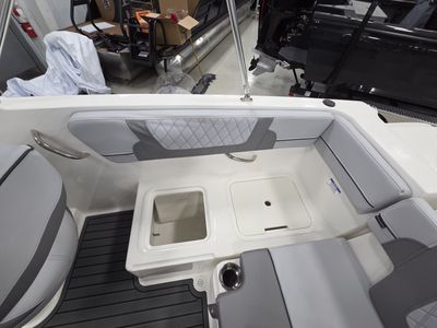2026 Bayliner VR4 OB - Photo 11