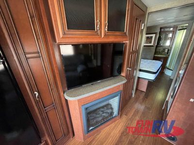 2014 Newmar Canyon Star - Photo 20
