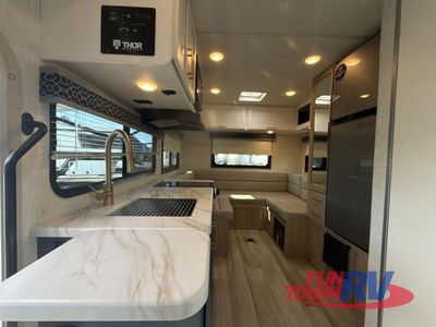 2026 Thor Motor Coach Quantum - Photo 11