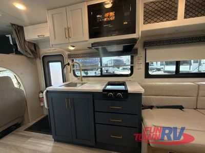 2026 Thor Motor Coach Quantum - Photo 13