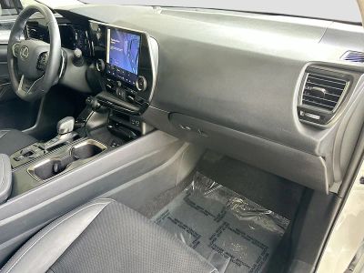 2025 Lexus NX — photo 28 view