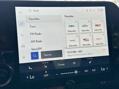 2025 Lexus NX — photo 14 view