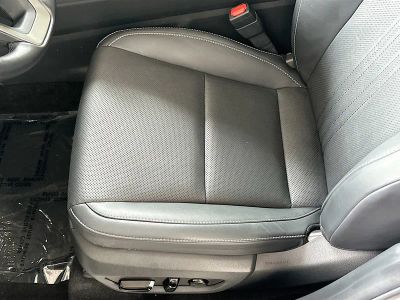 2025 Lexus NX — photo 18 view