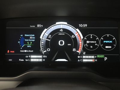 2025 Toyota Tundra i-FORCE MAX Platinum i-FORCE MAX Truck CrewMax - Photo 9