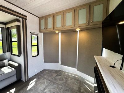 2023 Forest River Salem - Photo 4