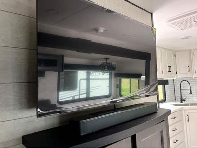 2026 VENTURE RV SPORTTREK — photo 9 view
