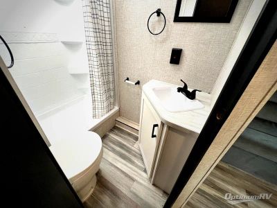 2025 Jayco Jay Flight SLX — photo 17 view