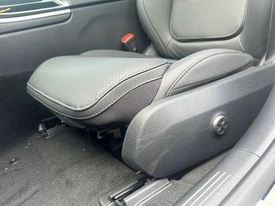 2026 Mercedes-Benz C-Class - Photo 4