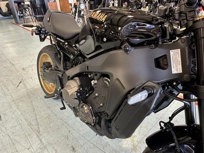 2025 Yamaha XSR900 - Photo 11
