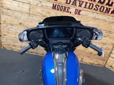 2025 Harley-Davidson FLHX - Street Glide — photo 14 view