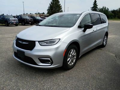 2024 Chrysler Pacifica Touring L in Silver — front three-quarter view