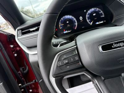 2026 Jeep Grand Cherokee — photo 14 view