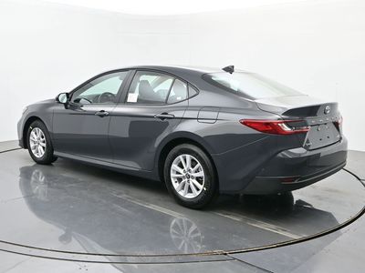 2026 Toyota Camry - Photo 3