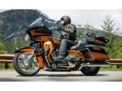 2015 Harley-Davidson CVO Road Glide Ultra - Photo 3