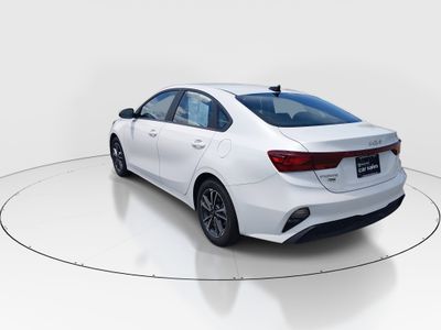 2024 Kia Forte - Photo 5