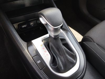 2024 Kia Forte - Photo 20